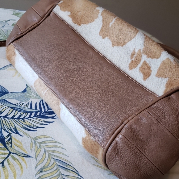 Like new genuine leather Christopher Kon handbag - Picture 6 of 7